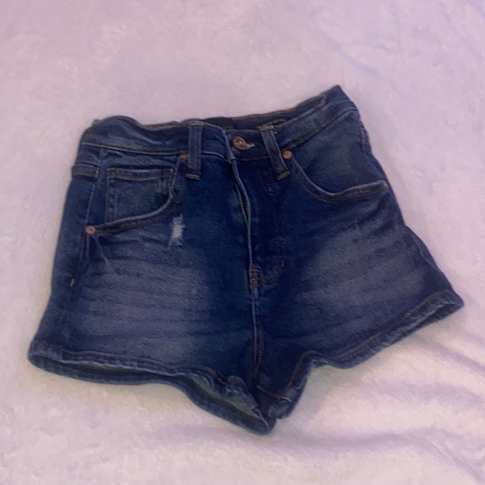 kendall and Kylie short shorts